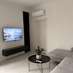 Maisonnova Deluxe Apartment