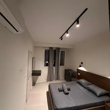 Maisonnova Deluxe *