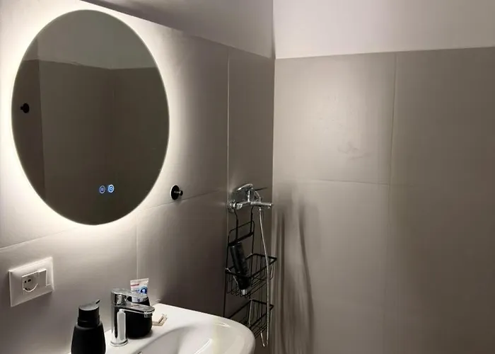 Maisonnova Deluxe * 티라나